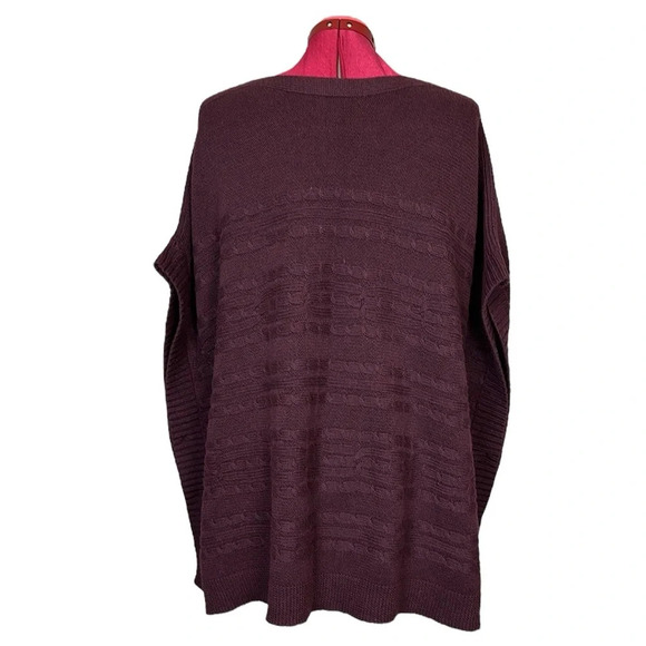 Banana Republic dark cherry cable knit sleevess sweater with decorative buttons - Picture 4 of 8